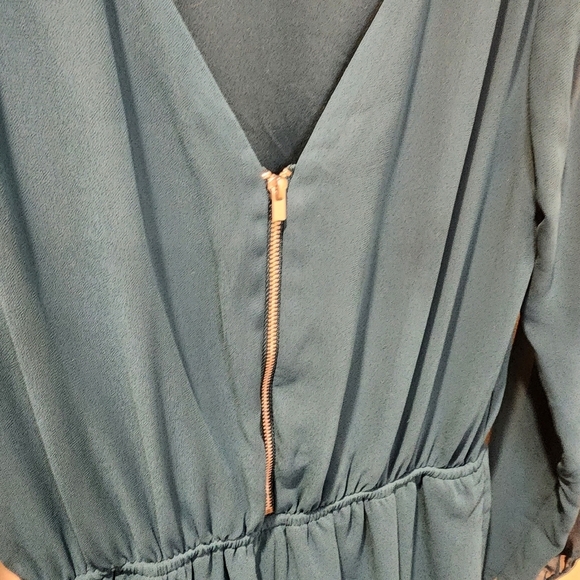 Express Chiffon emeral green romper size XS - Picture 4 of 11